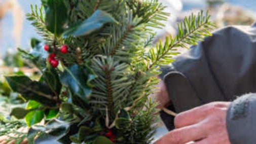 Making a Christmas wreath